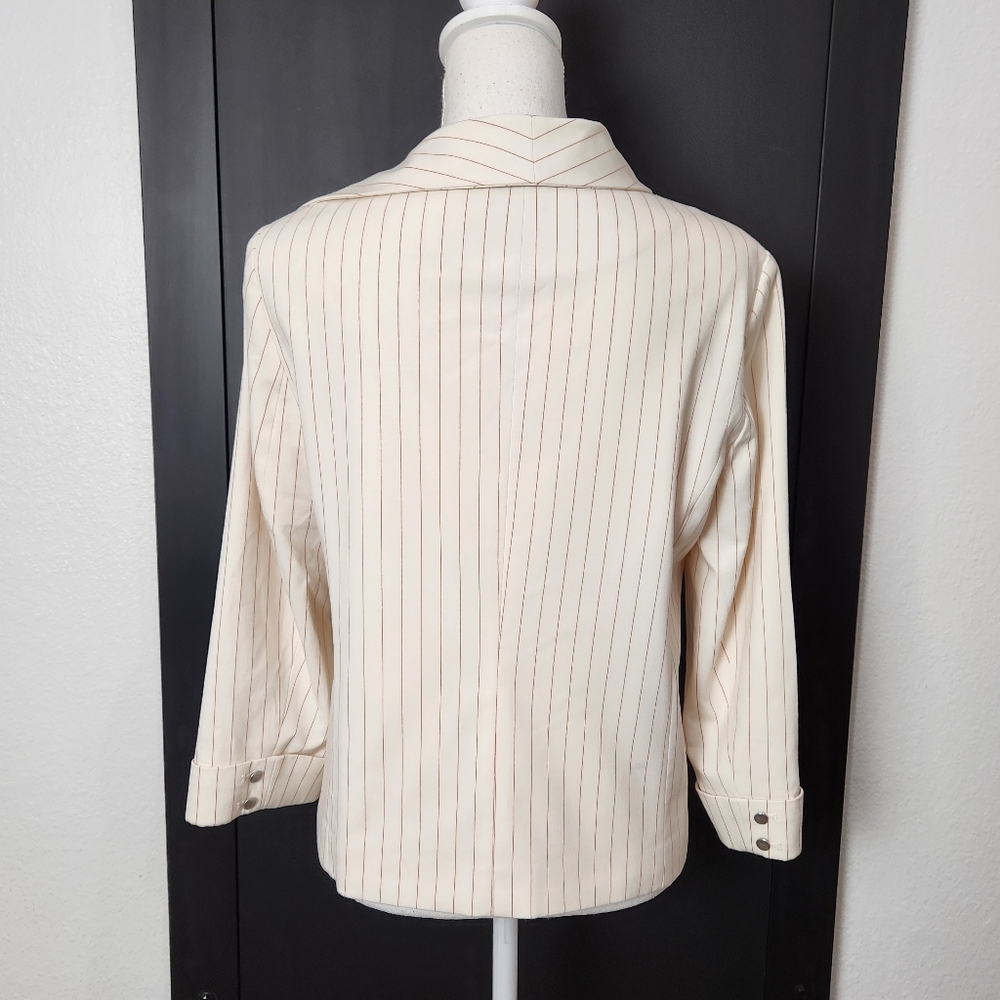 ANN TAYLOR CREAM PIN STRIPED 3/4 SLEEVE BLAZER SIZE 10 - Picture 6 of 9